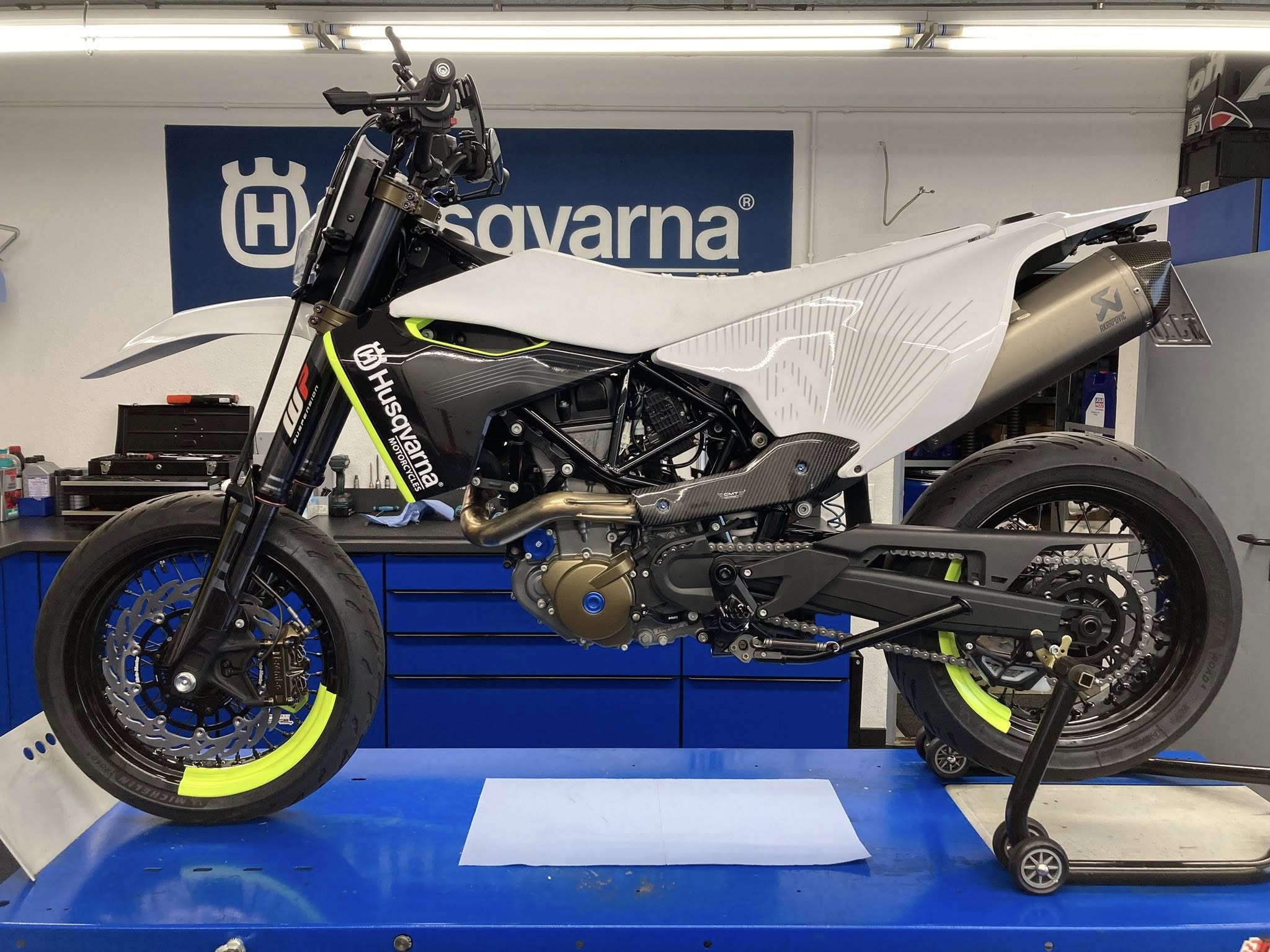 RFORCE Racing Umbau einer 701 SM von 2017